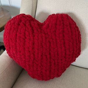 💋🔝HP💋🔝Chunky Heart Shape Pillow
